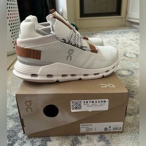 On cloud cloud nova white pearl womens 8 new with tag never worn